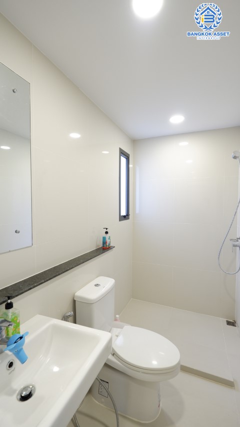 *****บ้านเดี่ยวมือสองย่านนนทบุรี ม.เพอร์เฟคพาร์ค เวสต์เกต เนื้อที่กว้างขวางถึง 51.5 ตร.ว. ฟังก์ชันจัดเต็ม 4 ห้องนอน 3 ห้องน้ำ 2 ที่จอดรถ บ้านใหม่สวย พร้อมเข้าอยู่ แถมฟรี! 2 เครื่องปรับอากาศ และเฟอร์นิเจอร์ บนทำเลดี ใกล้รถไฟฟ้าสายสีม่วง "สถานีคลองบางไผ่" และทางด่วน "ศรีรัช"